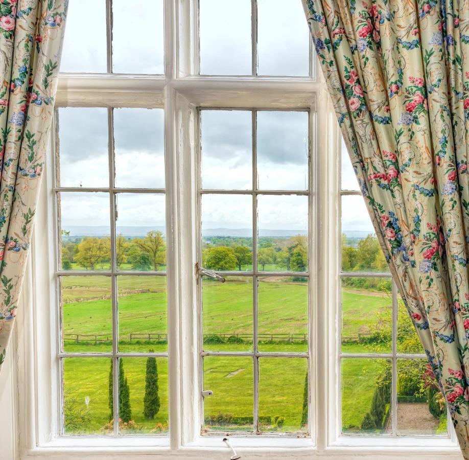 Willington Hall Hotel タルボリー エクステリア 写真