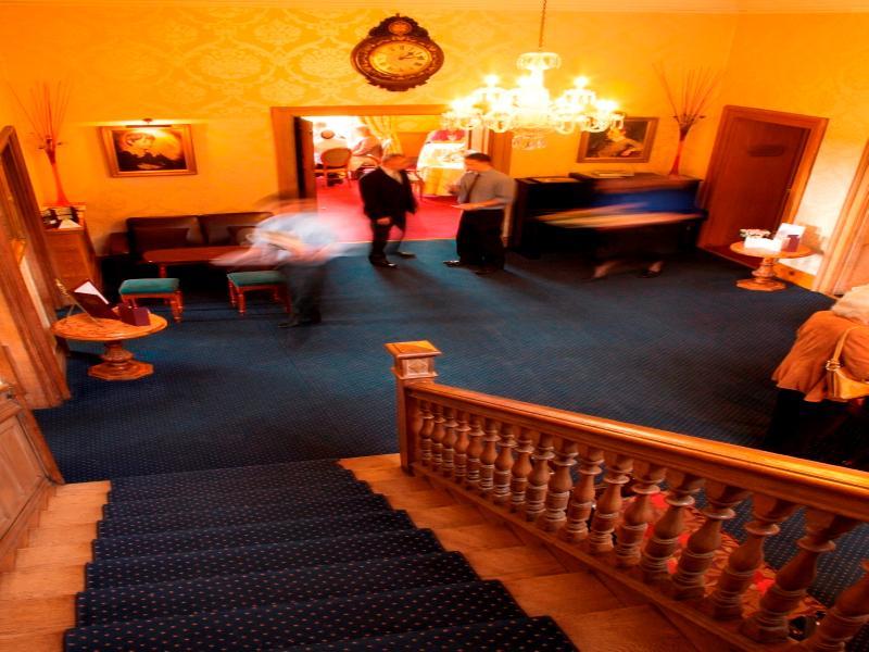 Willington Hall Hotel タルボリー エクステリア 写真