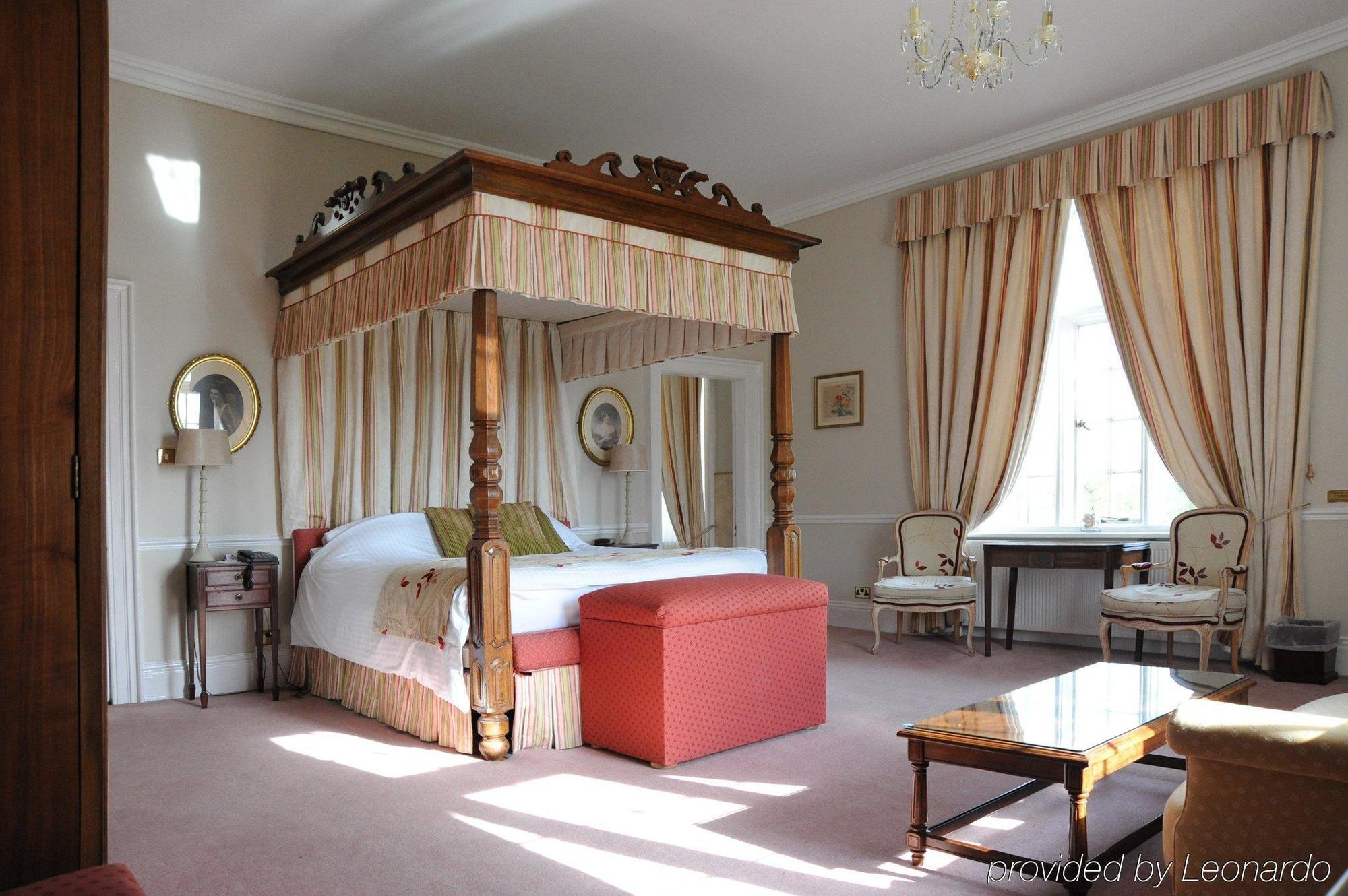 Willington Hall Hotel タルボリー エクステリア 写真