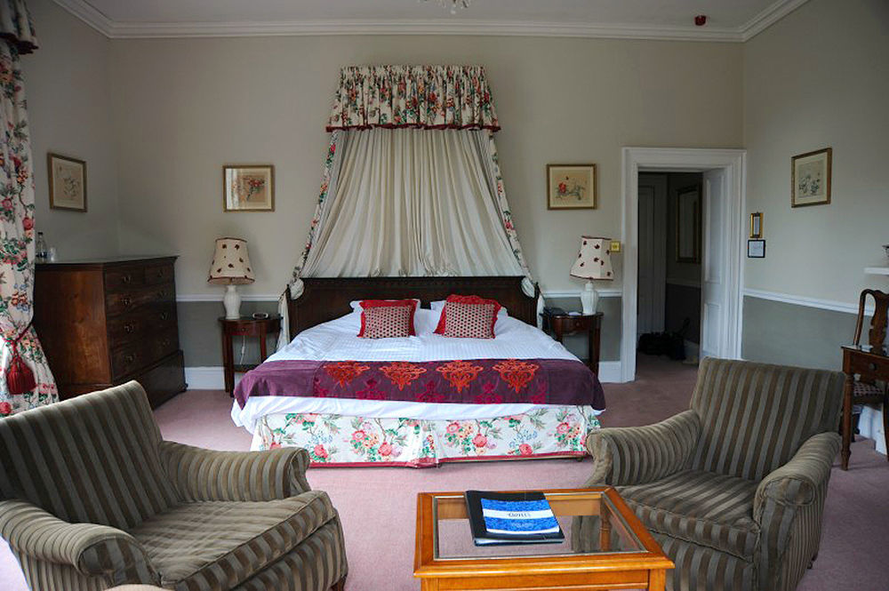 Willington Hall Hotel タルボリー エクステリア 写真