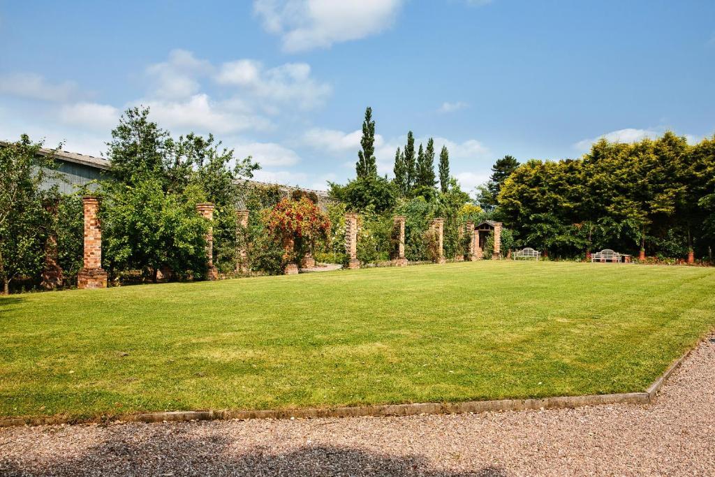 Willington Hall Hotel タルボリー エクステリア 写真