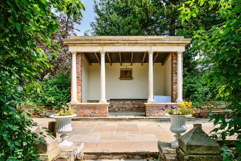 Willington Hall Hotel タルボリー エクステリア 写真