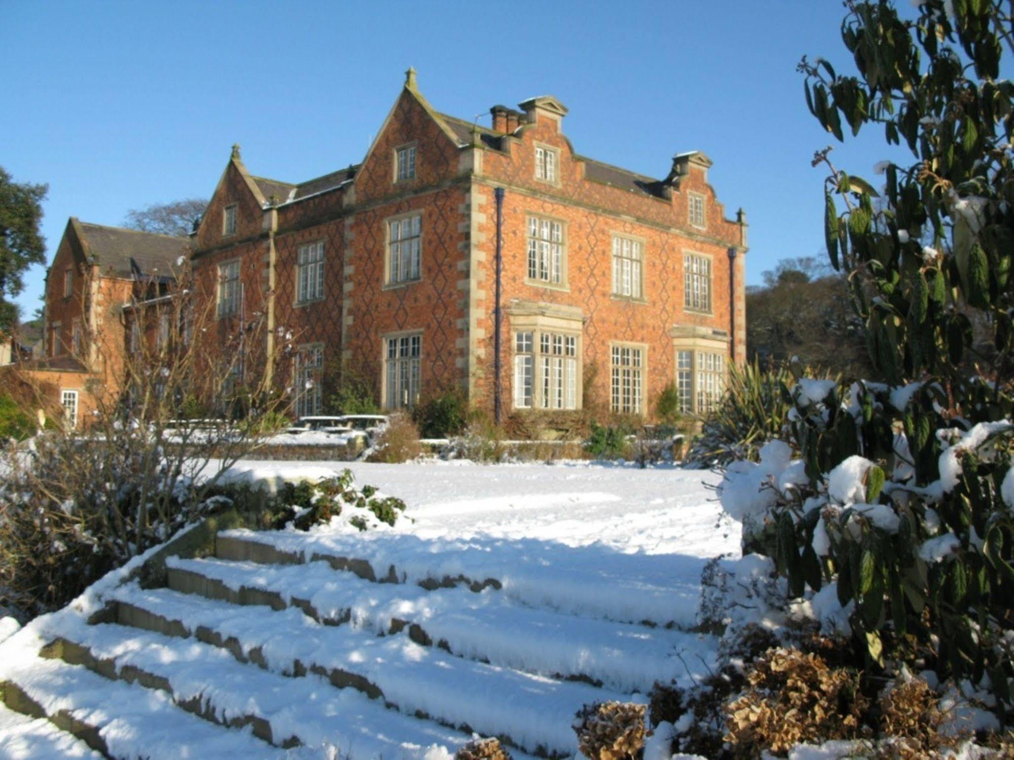 Willington Hall Hotel タルボリー エクステリア 写真